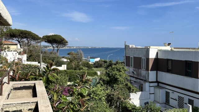 Santa Marinella – Villa a 20 metri dal mare